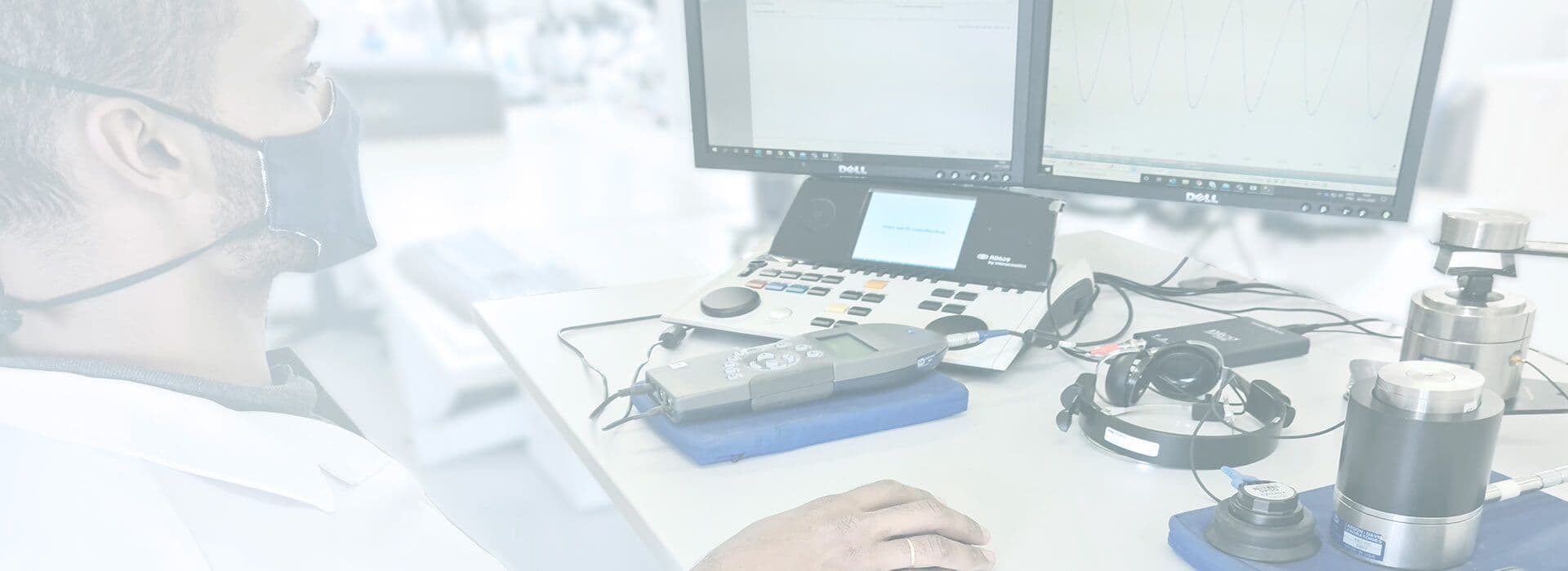 banner_white_overlay